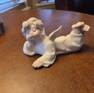 Lladro Reclining Angel Matte Finish Hand Made In Spain